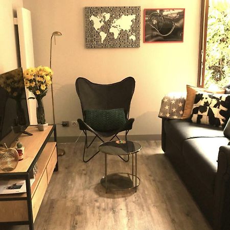 The One Suite Annecy Bagian luar foto