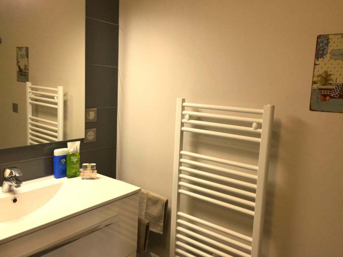 The One Suite Annecy Bagian luar foto